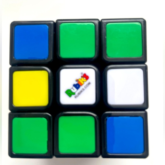 Lot of 4 - Rubix cube, Monopoly, Dominos and Simon (NWT & USED) - Picture 9 of 12